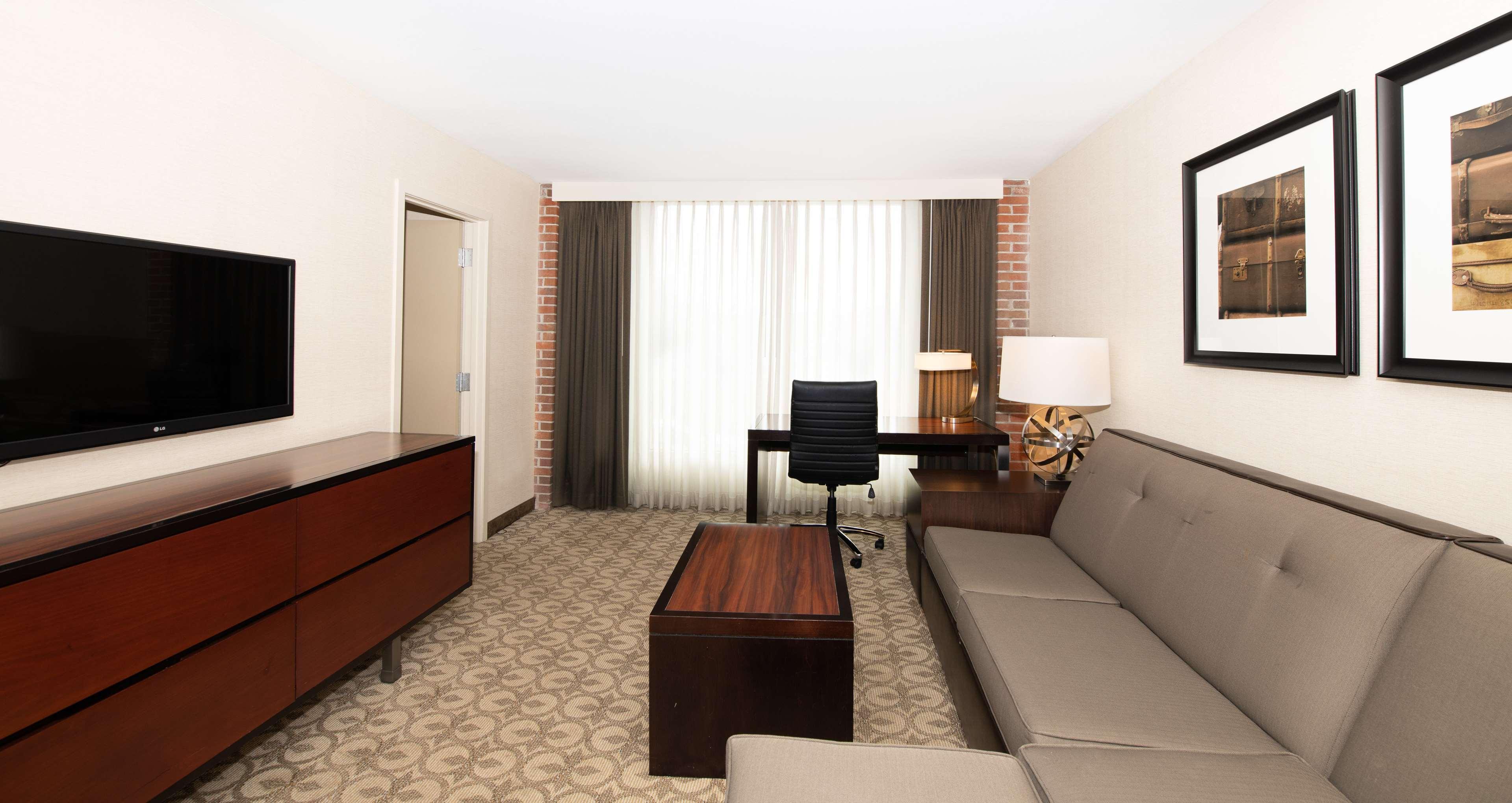 Doubletree Hotel & Suites Charleston Airport Север Чарлстон Экстерьер фото