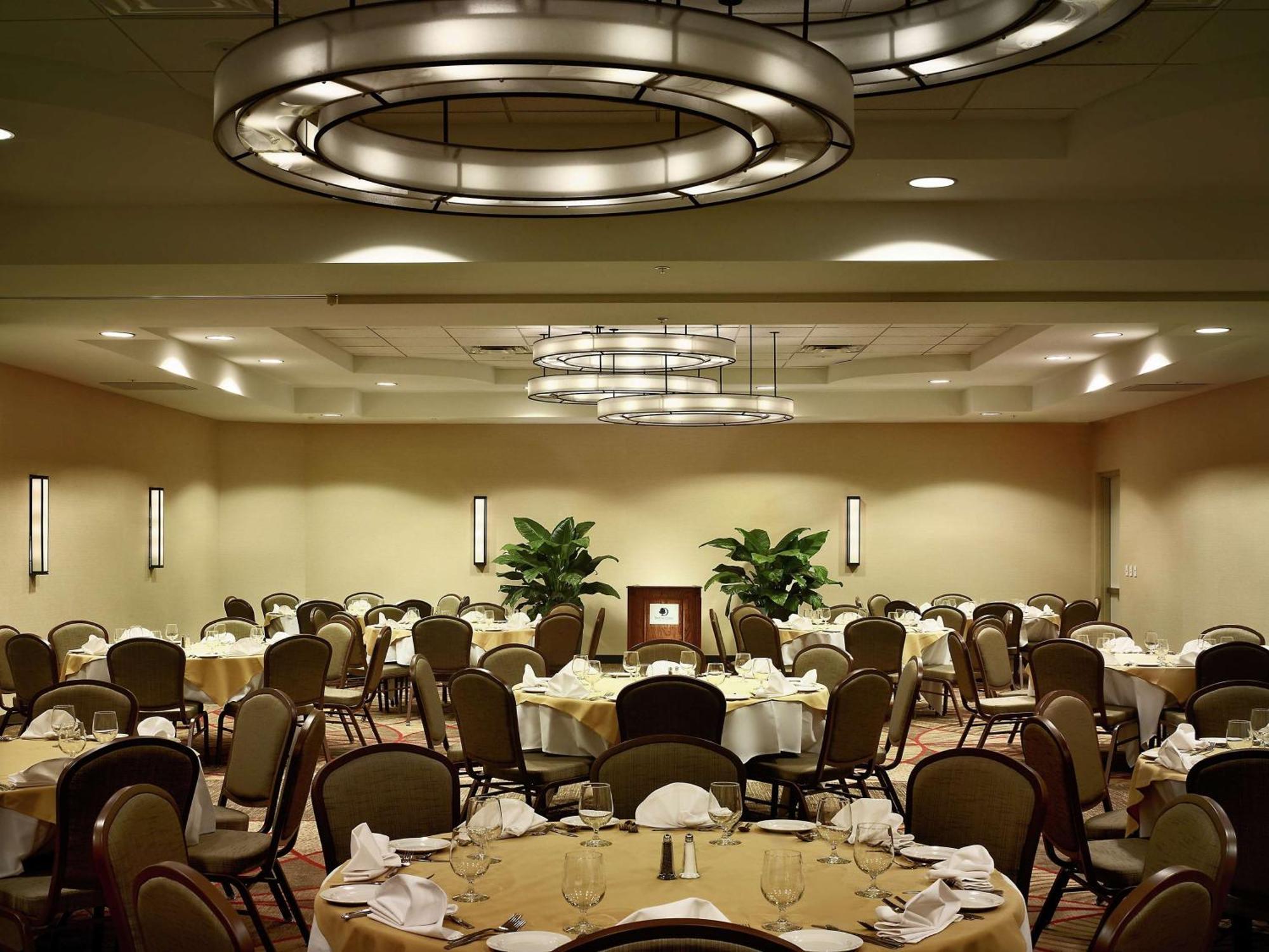 Doubletree Hotel & Suites Charleston Airport Север Чарлстон Экстерьер фото