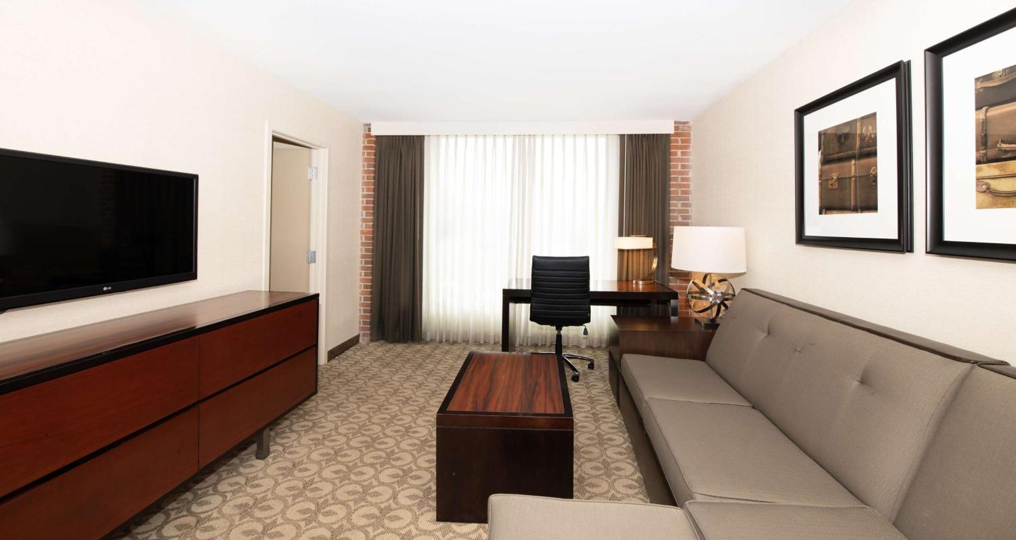 Doubletree Hotel & Suites Charleston Airport Север Чарлстон Экстерьер фото